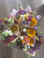 Seasonal Bouquet Wrap