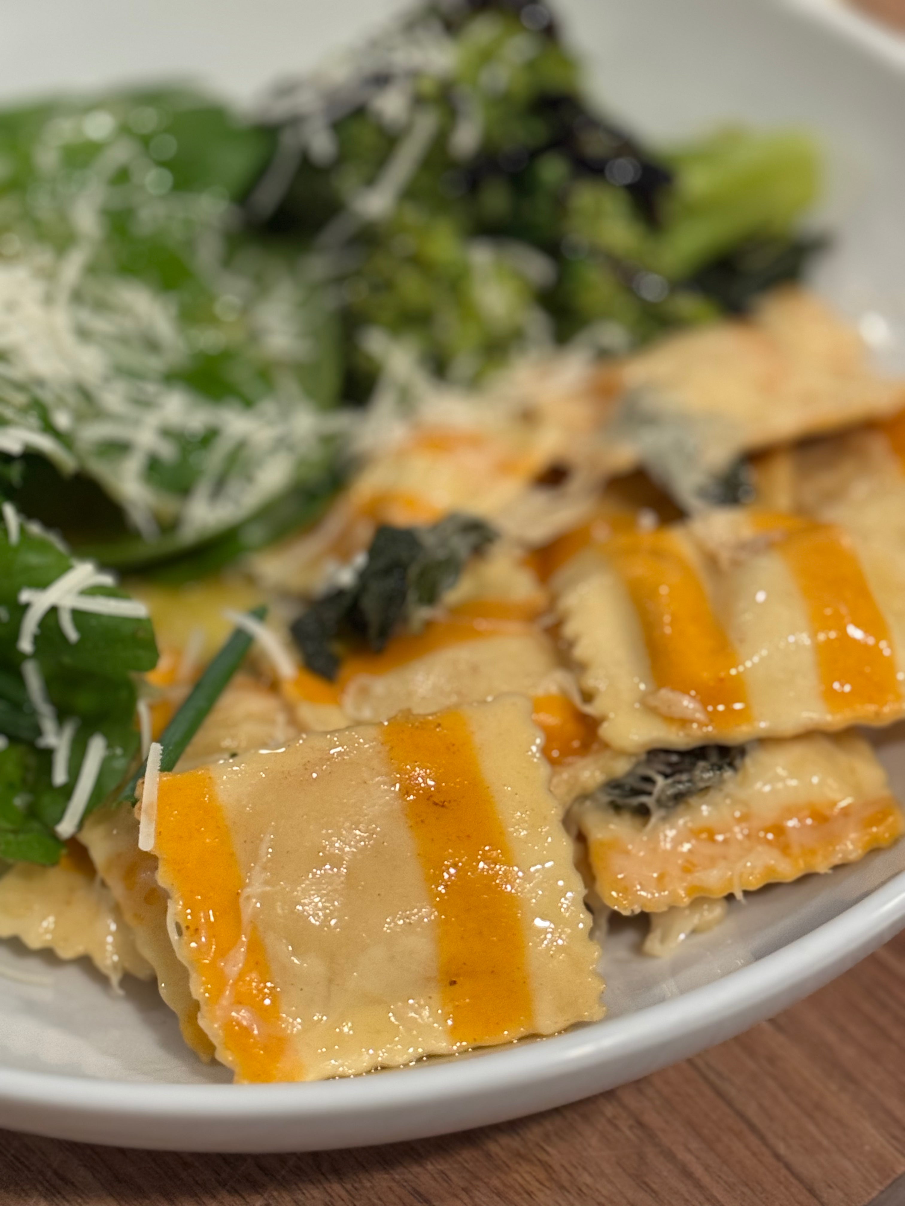 Fresh Butternut Squash Ravioli (Frozen, 1lb)