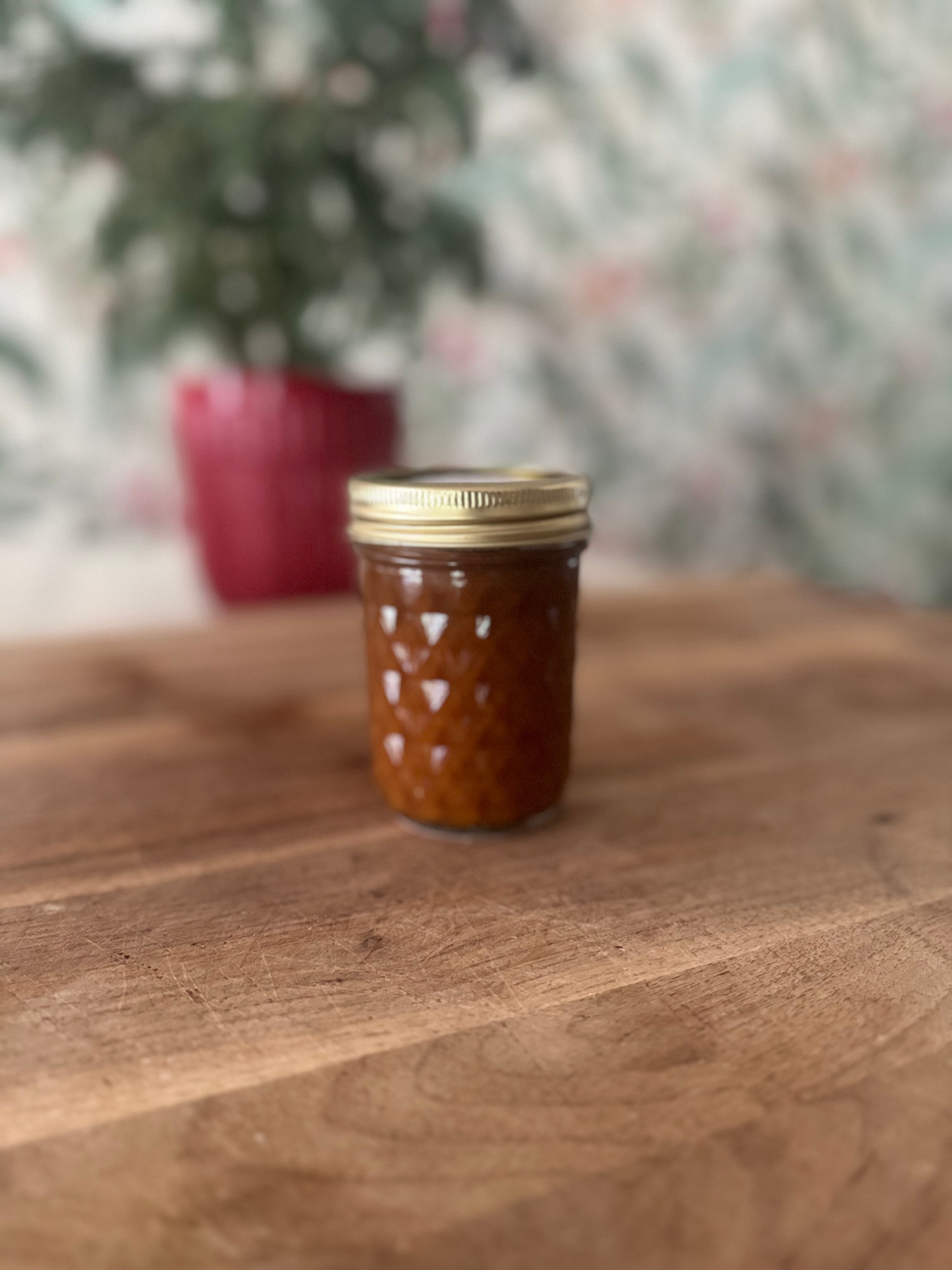 Salted Caramel Whiskey Apple Butter (1/2 Pint)