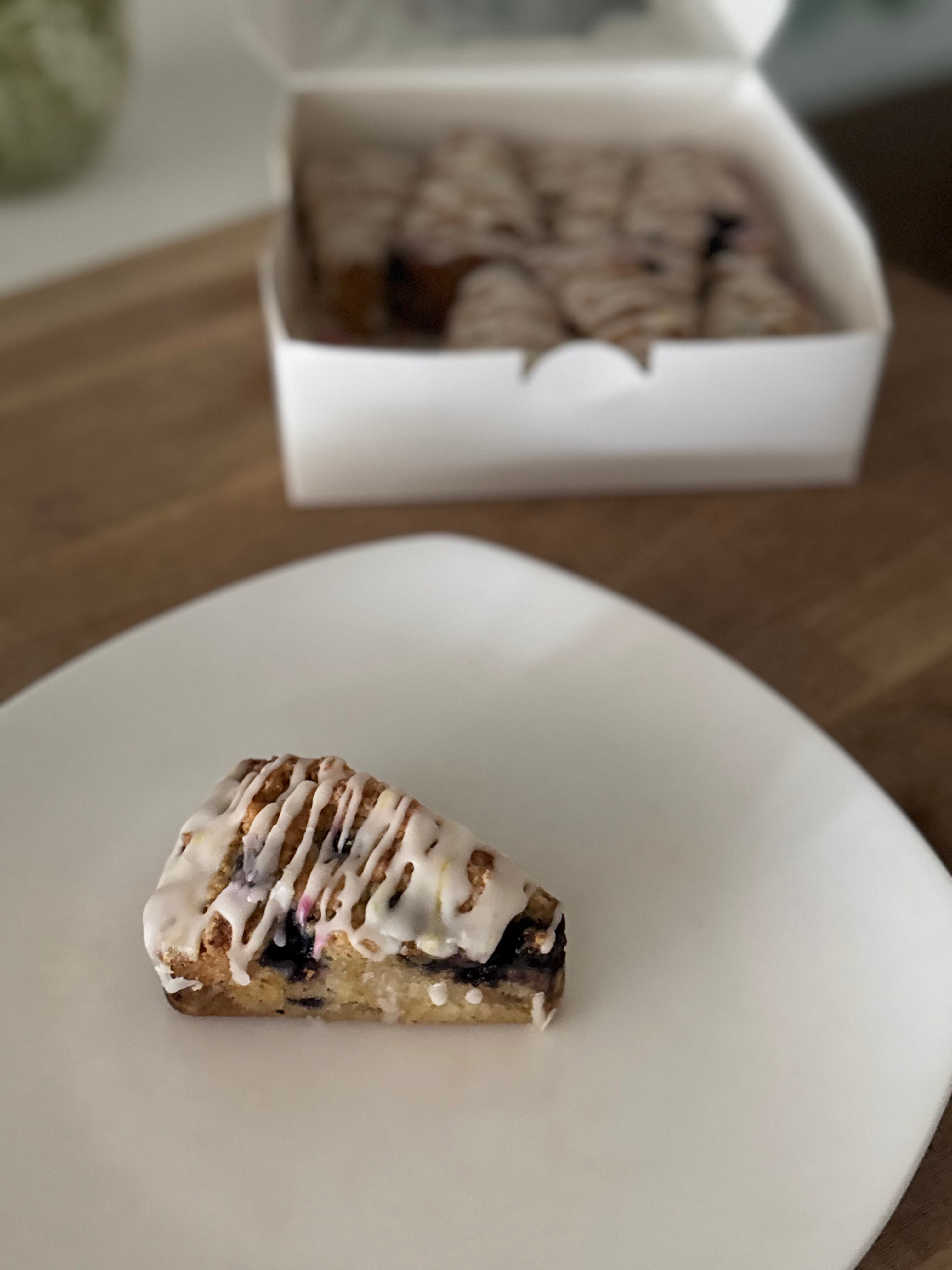 Blueberry Lemon Scones (8-pack)