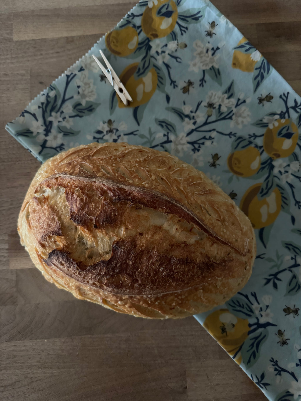 Beeswax Bread Bag (Lemons on Blue)