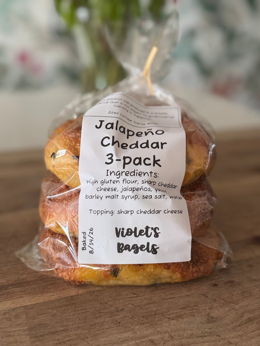 Specialty Bagels: Jalapeño Cheddar (3pk)