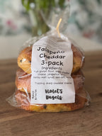 Specialty Bagels: Jalapeño Cheddar (3pk)