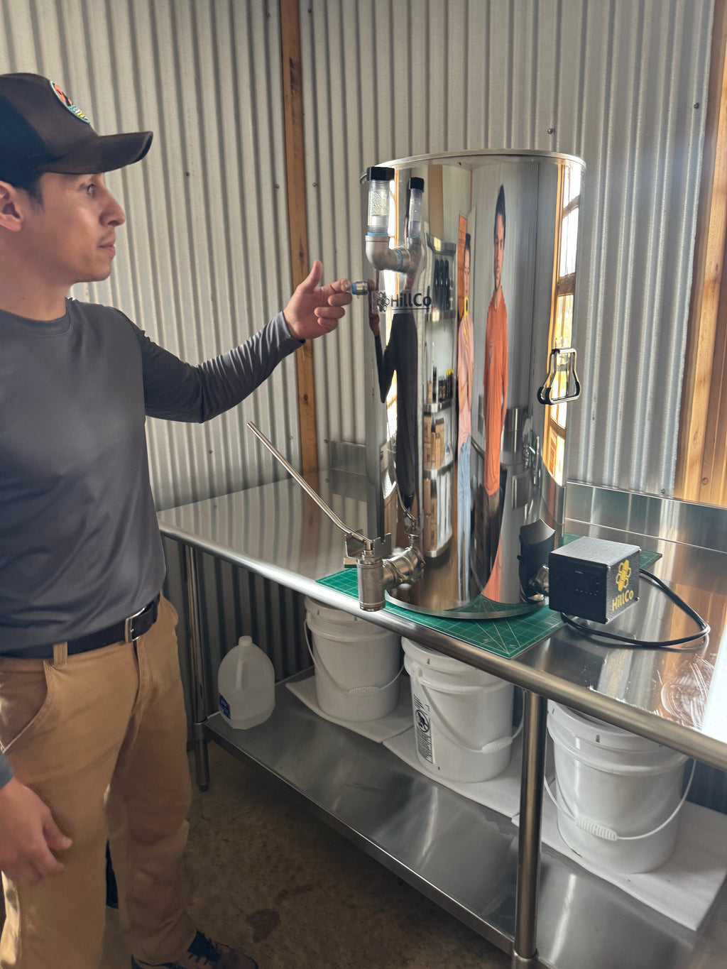 Raw Texas Wildflower Honey (1.1lb Glass Bottle)