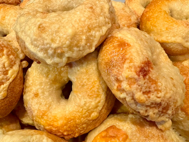 Specialty Bagels: Asiago (3pk)
