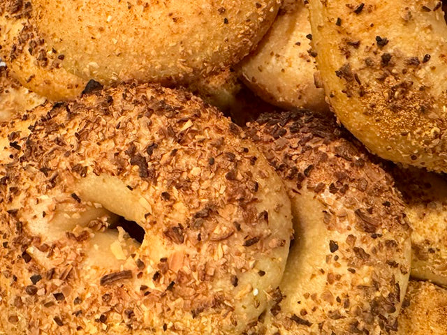 Specialty Bagels: Vampire (3pk)